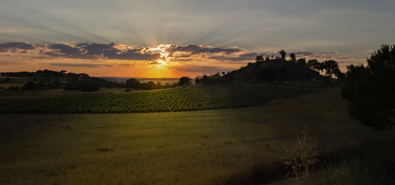 sunset at dominio de cair